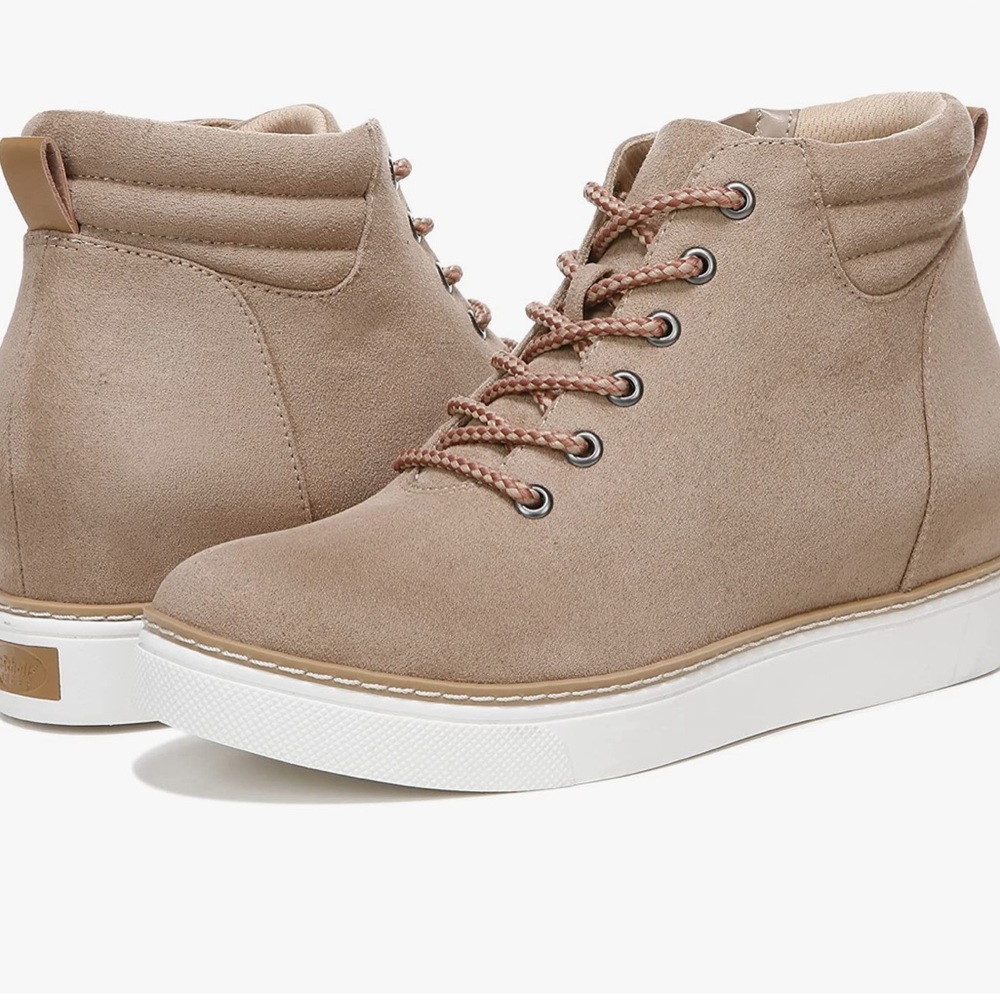 Dr. Scholl’s Into Groove Sneaker